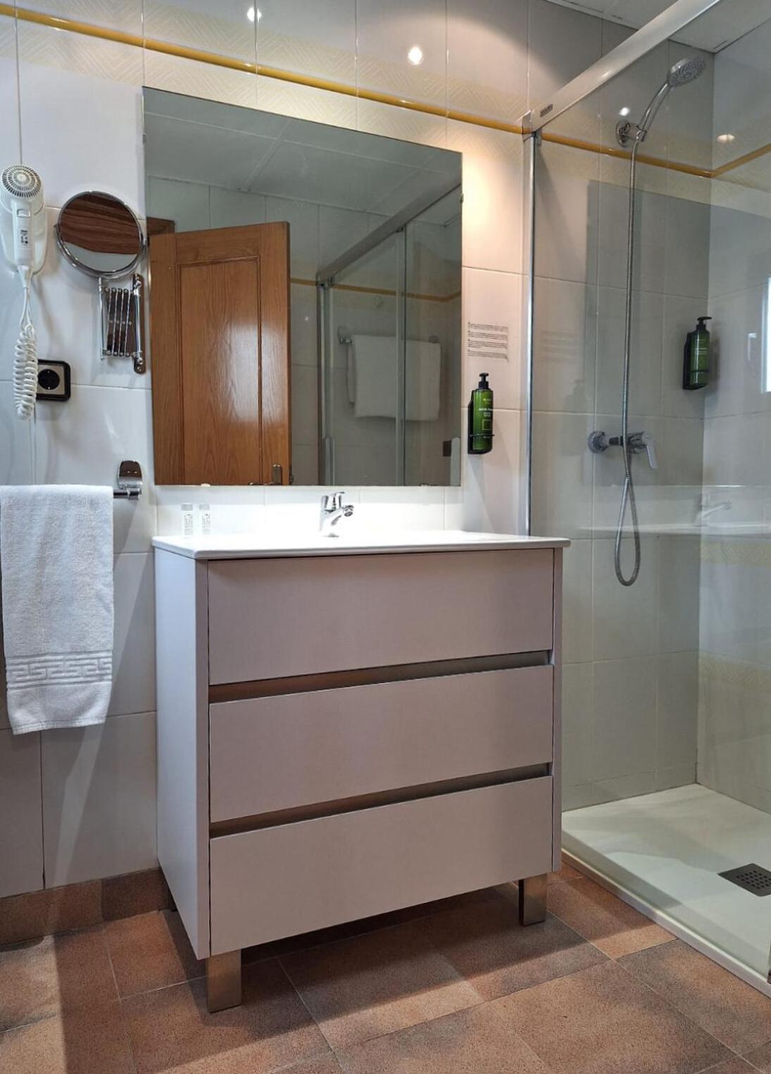 Aparthotel El Serch Andorre-la-Vieille Extérieur photo